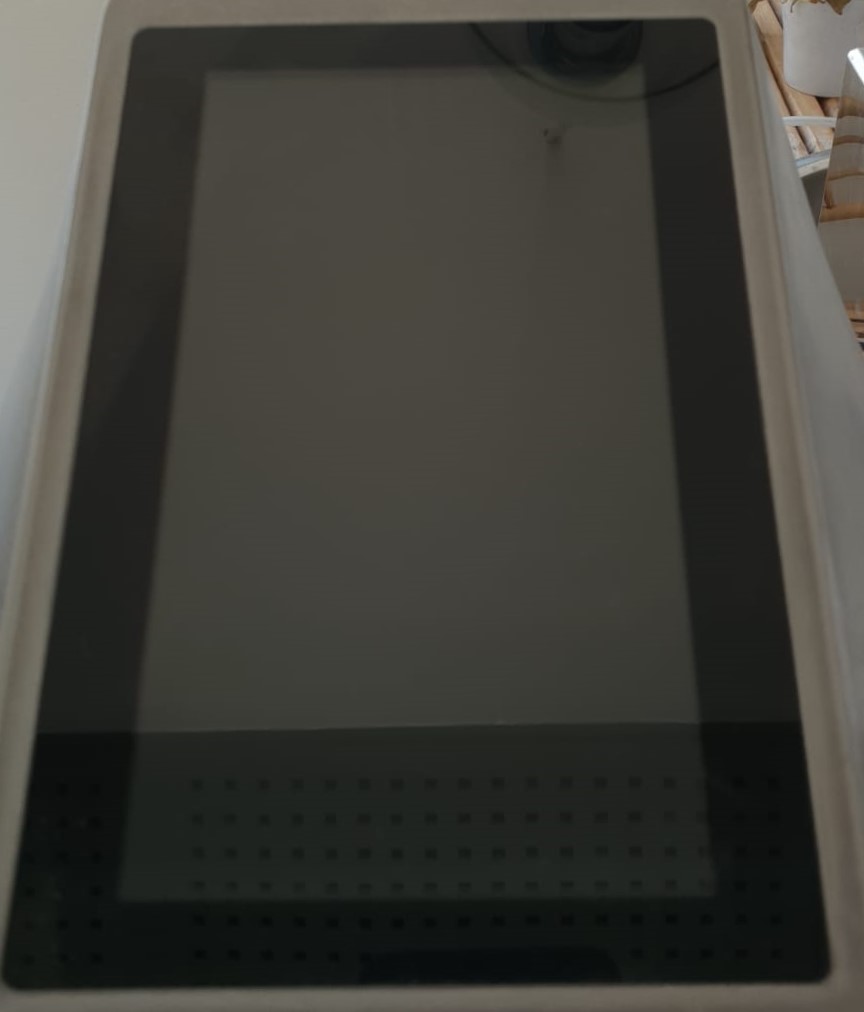 black_screen.jpeg